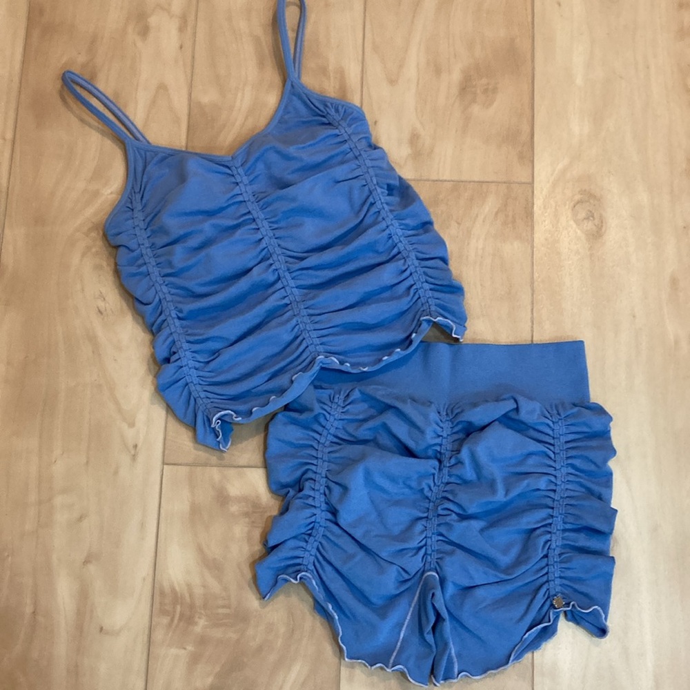 Anya Fabletics ruched set